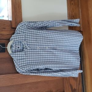Like New! Gap men's plaid button-down long-sleeve shirt. Blue, white & black Med